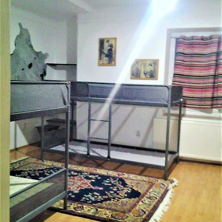 Leyla Hostel 布拉索夫 外观 照片
